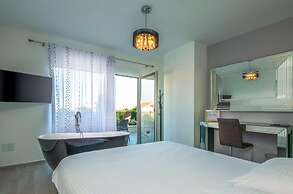 K Comfortable Holiday Residence