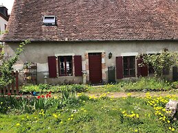 Charming Home by River Allier
