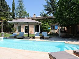 Cosy Holiday Home With Pool in Callian