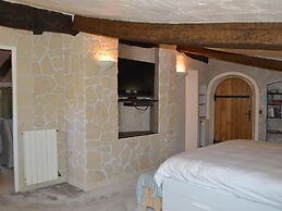 Cosy Holiday Home With Pool in Callian