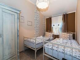 Charming Apartment in Rasa-labin