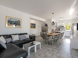 Villa on Brac Island Near Beach & Pool