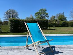 Beautiful Holiday Home With Swimming Pool