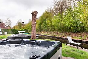 Bungalow in Friesland With Private Spa & Sloop
