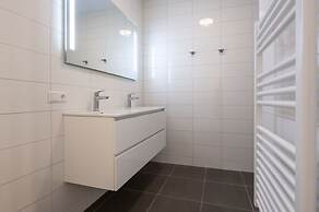 Apartment With Beautiful Views