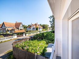 Villa by the Sea With Jacuzzi