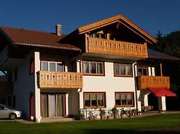 Geroldsee Comfortable Holiday Residence