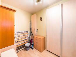 Apartment With 2 Bedrooms and Large Terrace