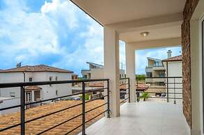 Villa Dvor Comfortable Holiday Residence