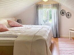 6 Person Holiday Home in Bralanda