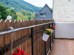 Serene Stay by the Moselle