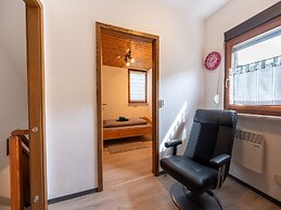 Serene Stay by the Moselle