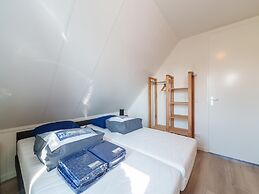 Beautiful Holiday Home With Sauna Near Rotterdam