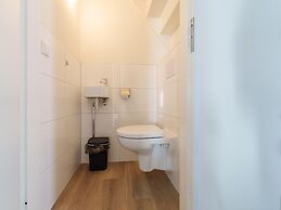 Beautiful Holiday Home With Sauna Near Rotterdam