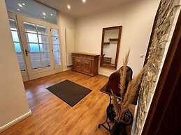 Habel Modern Retreat