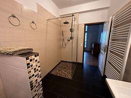 Habel Modern Retreat
