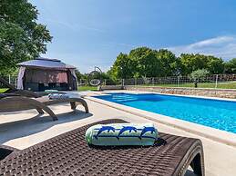 Villa Emanuel Comfortable Holiday Residence