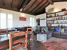 Spacious Hillstay, Piedmont