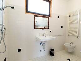 Spacious Hillstay, Piedmont