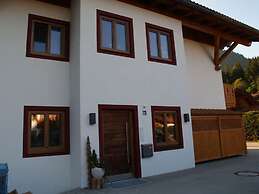 Partnachklamm Comfortable Holiday Residence