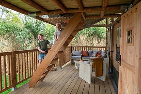 Glamping Tent by Lake De Rhederlaag