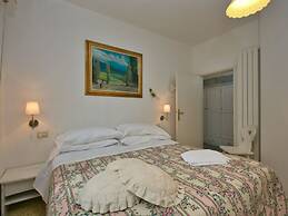 Haven Near Tuscan Beaches