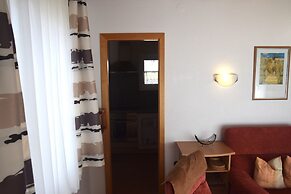 Lakeside Comfort in Fussen