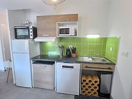 Maisonette in Valras-plage Near Sandy Beach