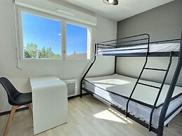 Maisonette in Valras-plage Near Sandy Beach