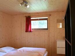 Spacious 8-bedroom Chalet