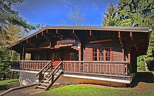Spacious 8-bedroom Chalet