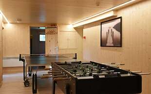 Spacious 8-bedroom Chalet