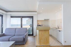 Corner Apartment With Phenomenal sea View