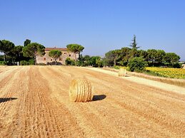 Nice Farmhouse in Asciano With Shared Pool