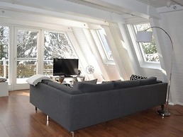 Modern Apartment Near Centre