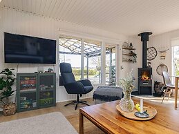 6 Person Holiday Home in Hojslev