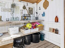 6 Person Holiday Home in Hojslev