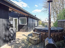 6 Person Holiday Home in Hojslev