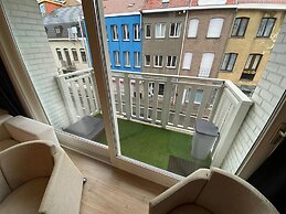 Charming Apartment Near Beach