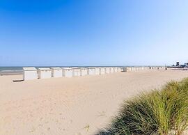 Charming Apartment Near Beach