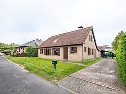 Villa in St-idesbald Near Sea Beach