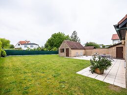 Villa in St-idesbald Near Sea Beach