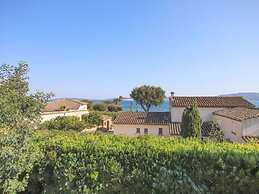 Cheerful Holiday Home in Grimaud With Private Pool