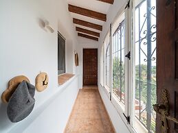 Luxury Home With Terrace
