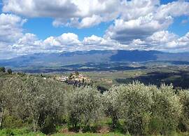 Tranquil Chianti Escape for 4