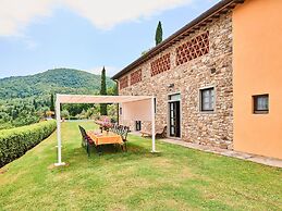 Tranquil Chianti Escape for 4