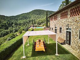 Tranquil Chianti Escape for 4