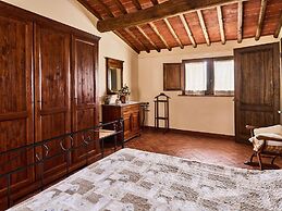 Tranquil Chianti Escape for 4