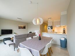 Modern Apartment With Spacious Terrace