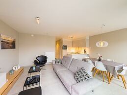 Modern Apartment With Spacious Terrace
